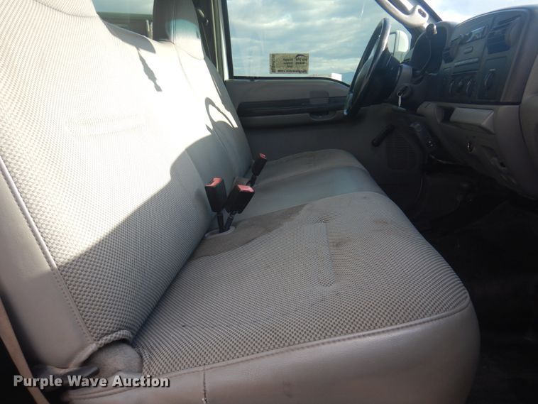 image for item DM5286 2007 Ford F250 Super Duty XL  Crew Cab pickup truck