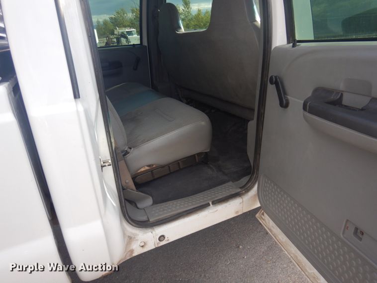 image for item DM5286 2007 Ford F250 Super Duty XL  Crew Cab pickup truck