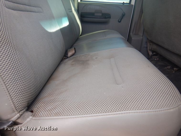 image for item DM5286 2007 Ford F250 Super Duty XL  Crew Cab pickup truck