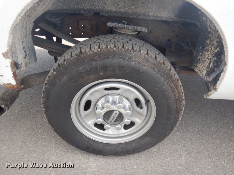 image for item DM5286 2007 Ford F250 Super Duty XL  Crew Cab pickup truck