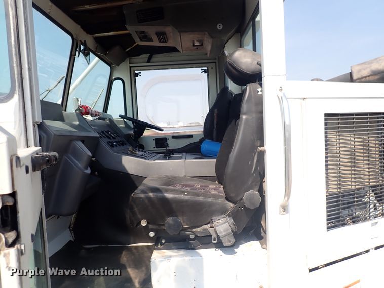 image for item DN2057 Elgin Pelican Series P  street sweeper