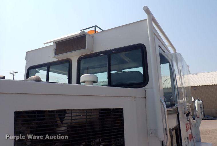 image for item DN2057 Elgin Pelican Series P  street sweeper