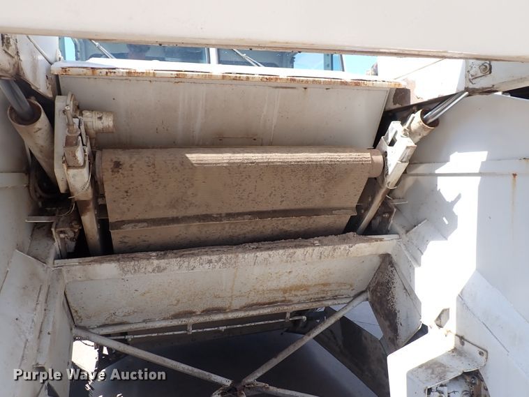 image for item DN2057 Elgin Pelican Series P  street sweeper