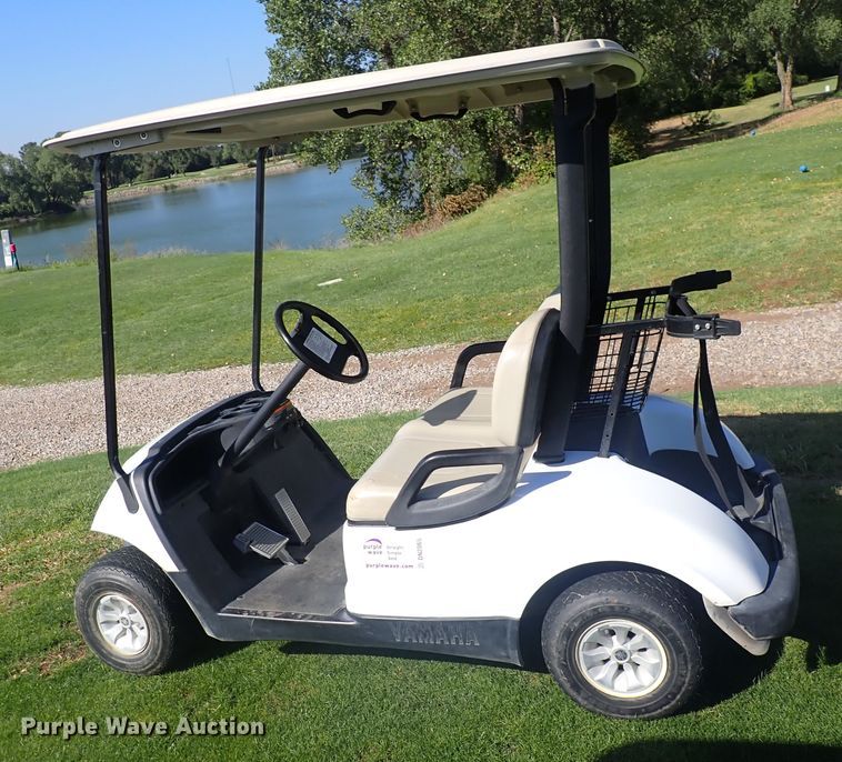 image for item DN2065 2009 Yamaha  golf cart