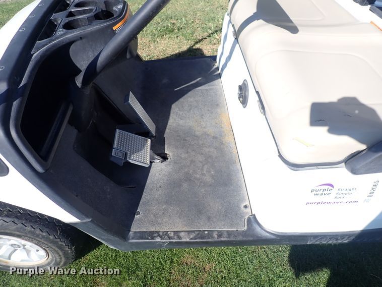 image for item DN2065 2009 Yamaha  golf cart