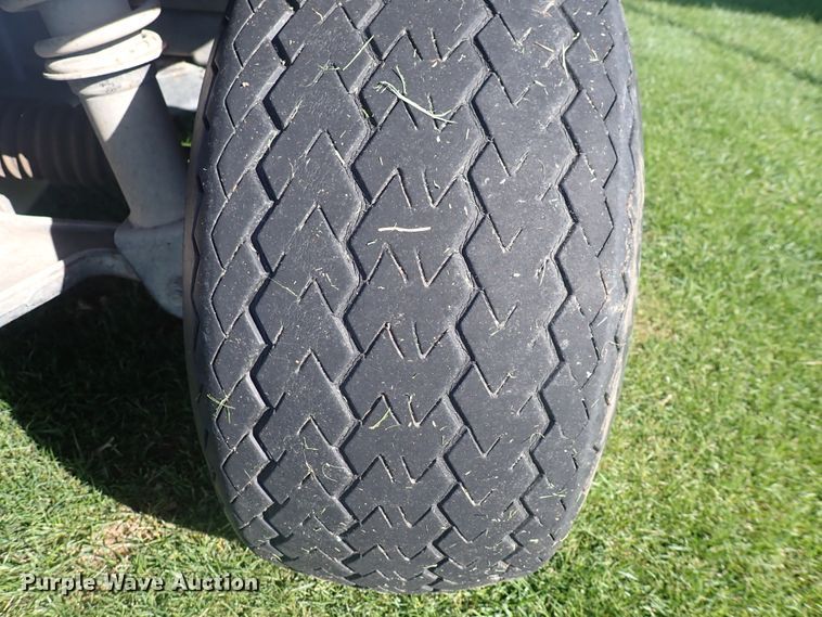 image for item DN2065 2009 Yamaha  golf cart