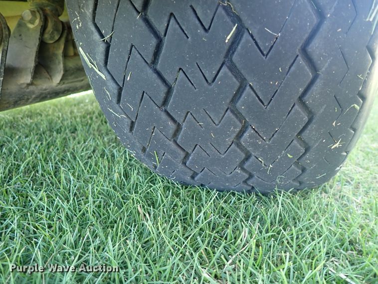 image for item DN2065 2009 Yamaha  golf cart