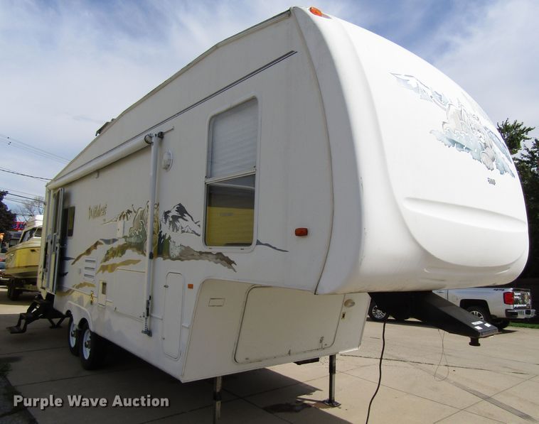 image for item EV9311 2004 Wildcat  camper