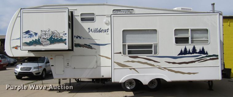 image for item EV9311 2004 Wildcat  camper