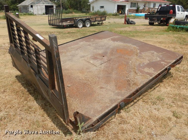 image for item FI9142 Flatbed