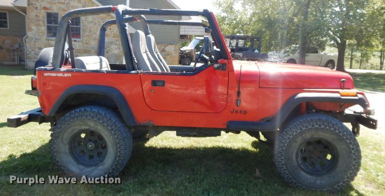 image for item HP9671 1995 Jeep Wrangler  SUV