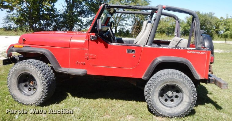 image for item HP9671 1995 Jeep Wrangler  SUV