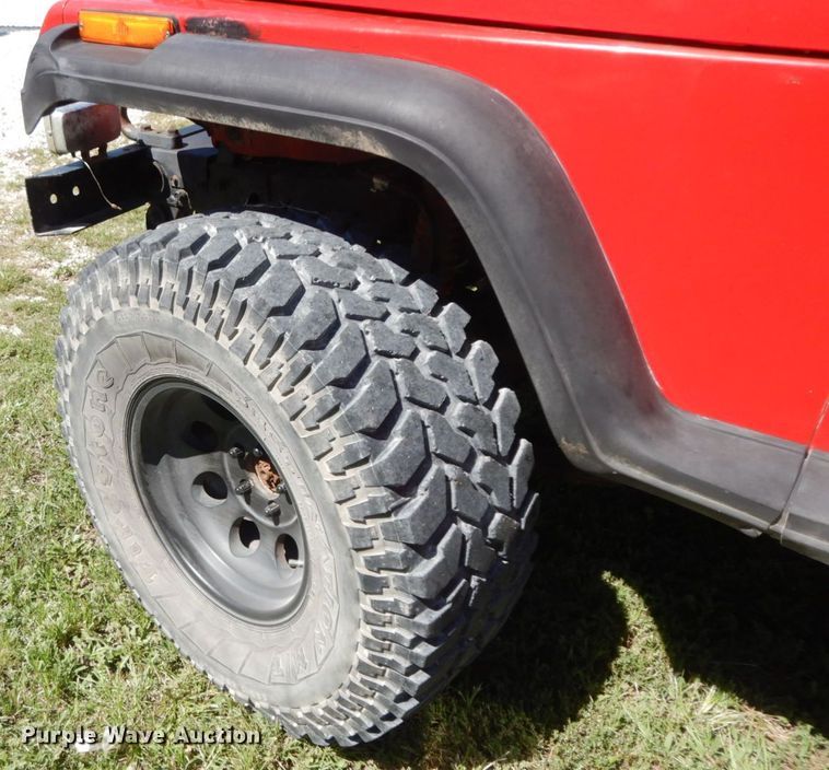 image for item HP9671 1995 Jeep Wrangler  SUV