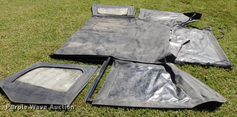 image for item HP9671 1995 Jeep Wrangler  SUV