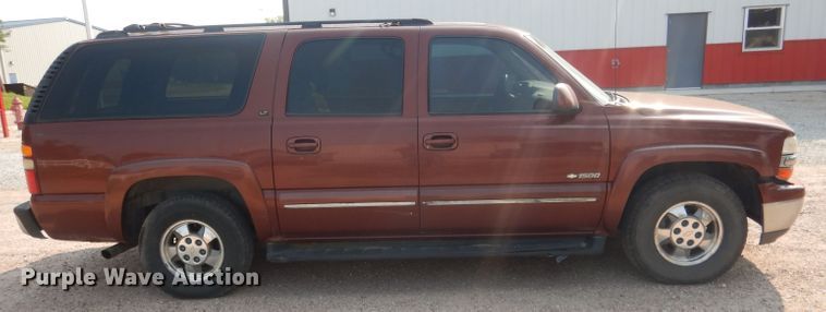 image for item HU9281 2000 Chevrolet Suburban 1500  SUV