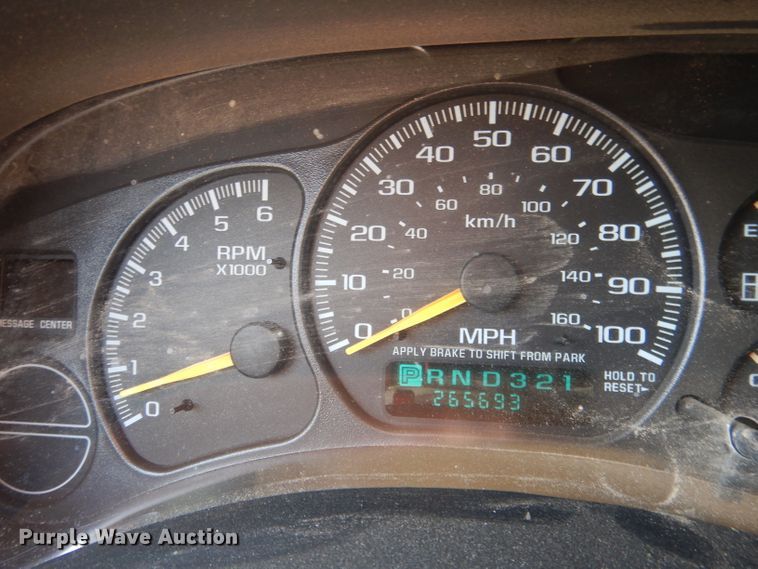 image for item HU9281 2000 Chevrolet Suburban 1500  SUV