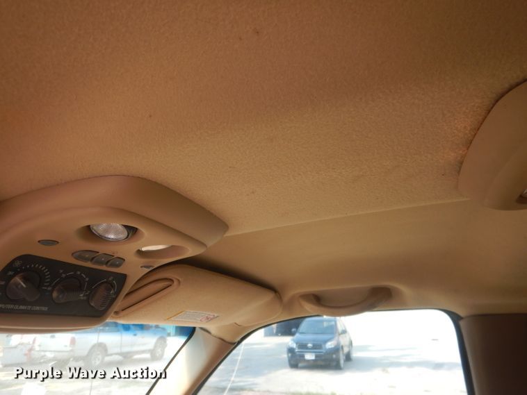 image for item HU9281 2000 Chevrolet Suburban 1500  SUV