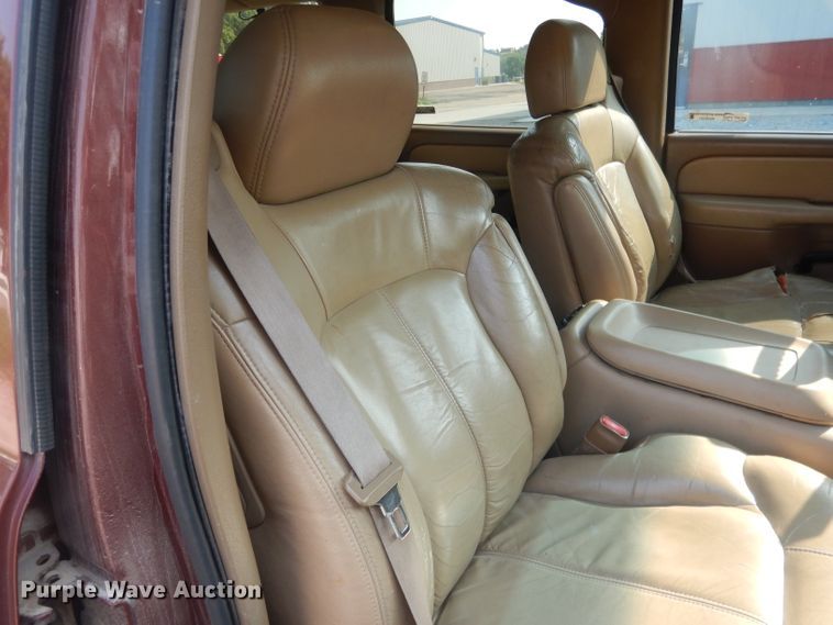 image for item HU9281 2000 Chevrolet Suburban 1500  SUV