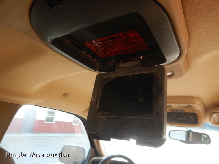 image for item HU9281 2000 Chevrolet Suburban 1500  SUV