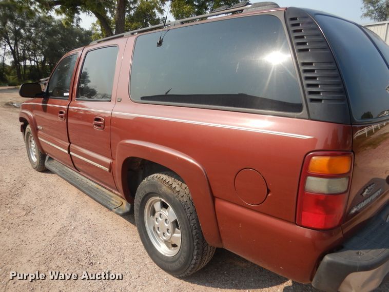 image for item HU9281 2000 Chevrolet Suburban 1500  SUV