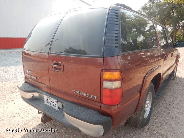 image for item HU9281 2000 Chevrolet Suburban 1500  SUV