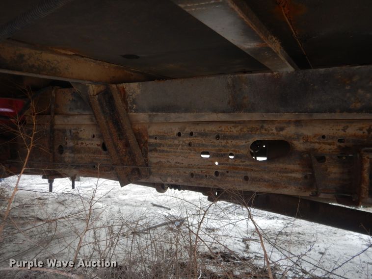 image for item HU9284 2002 Ford F550 Super Duty XL  Crew Cab flatbed truck