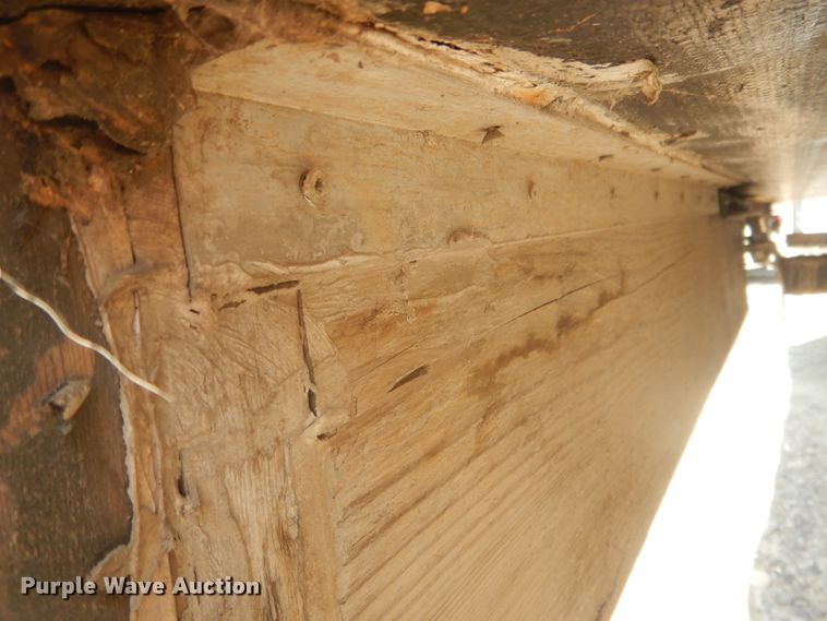 image for item HU9285 1997 Fleetwood Prowler  camper