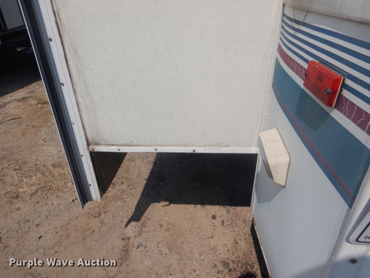 image for item HU9285 1997 Fleetwood Prowler  camper
