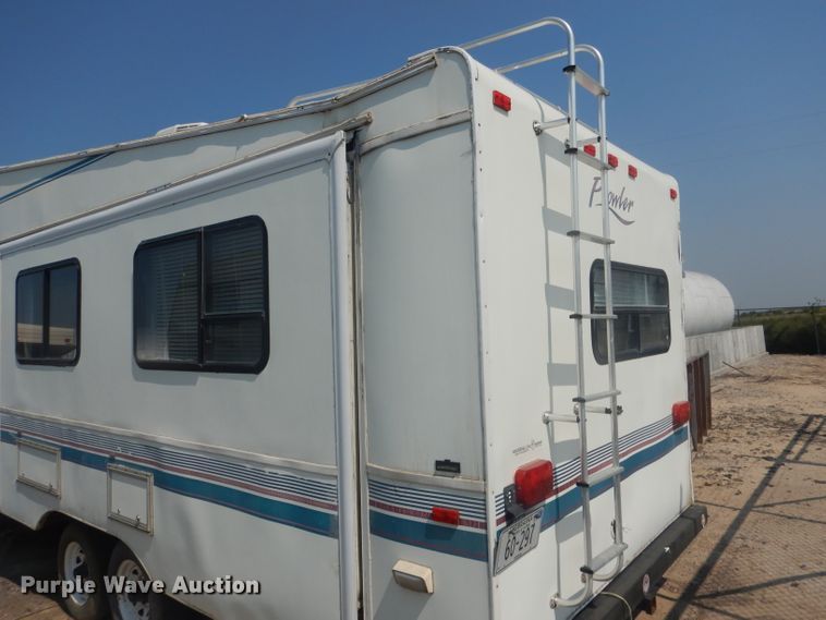 image for item HU9285 1997 Fleetwood Prowler  camper