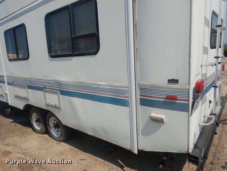 image for item HU9285 1997 Fleetwood Prowler  camper