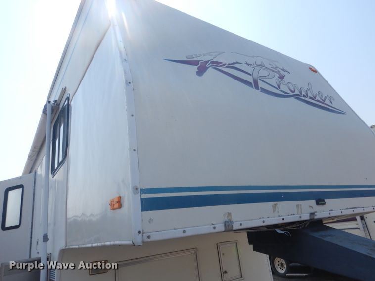 image for item HU9285 1997 Fleetwood Prowler  camper