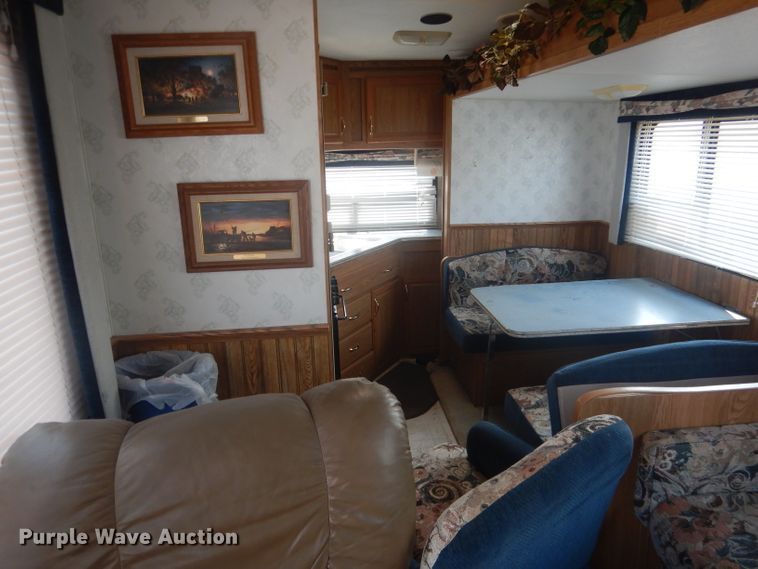 image for item HU9285 1997 Fleetwood Prowler  camper