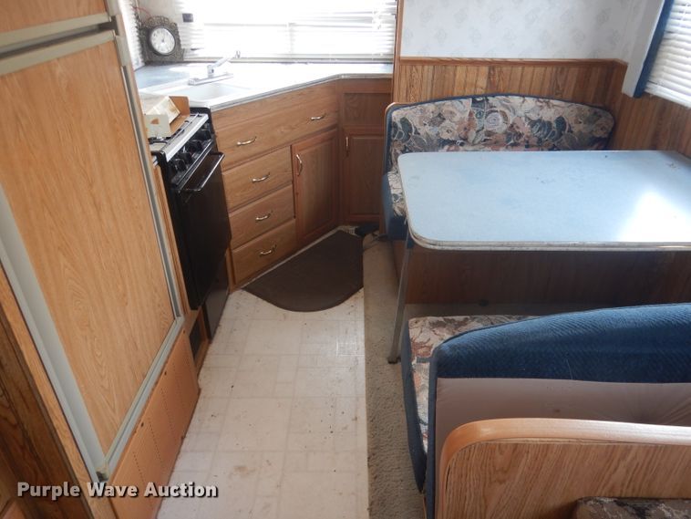 image for item HU9285 1997 Fleetwood Prowler  camper