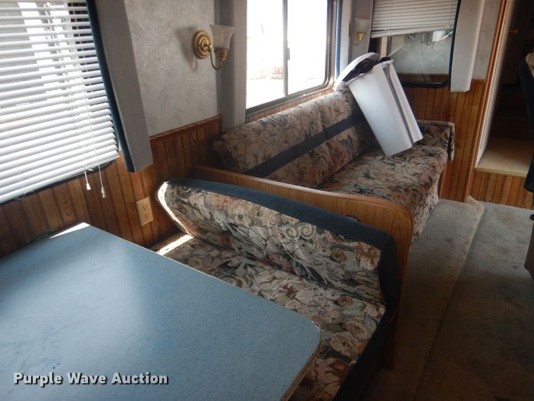 image for item HU9285 1997 Fleetwood Prowler  camper