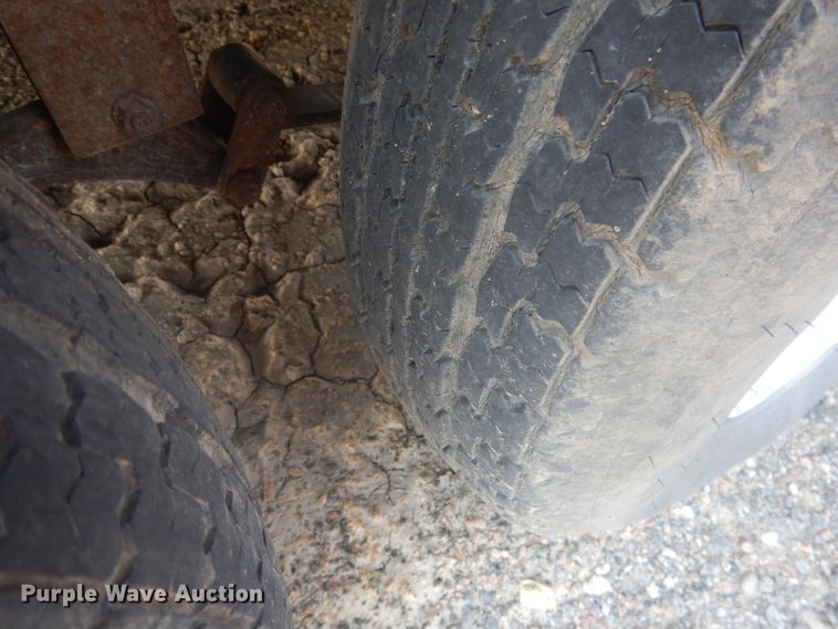 image for item HU9285 1997 Fleetwood Prowler  camper