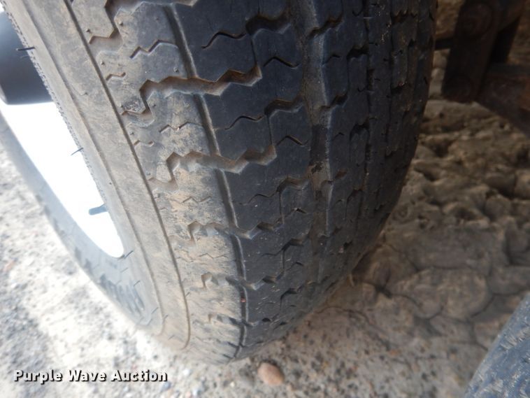 image for item HU9285 1997 Fleetwood Prowler  camper