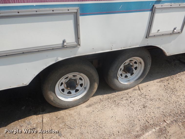 image for item HU9285 1997 Fleetwood Prowler  camper