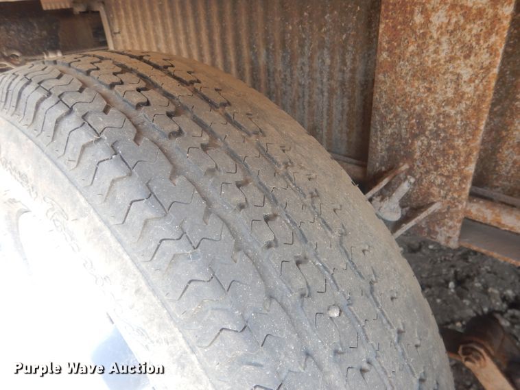 image for item HU9285 1997 Fleetwood Prowler  camper