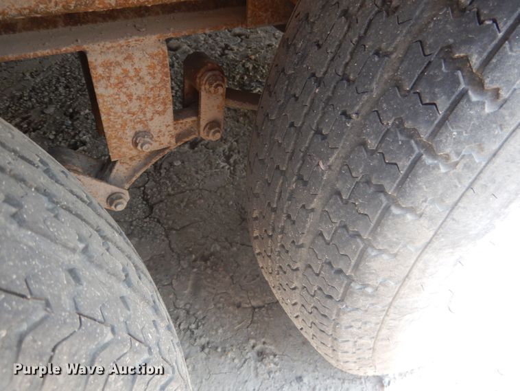 image for item HU9285 1997 Fleetwood Prowler  camper