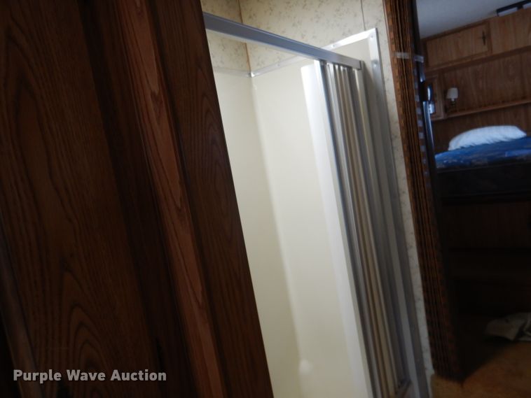 image for item HU9286 1986 Nuwa Hitchhiker  camper