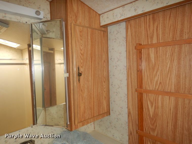 image for item HU9286 1986 Nuwa Hitchhiker  camper