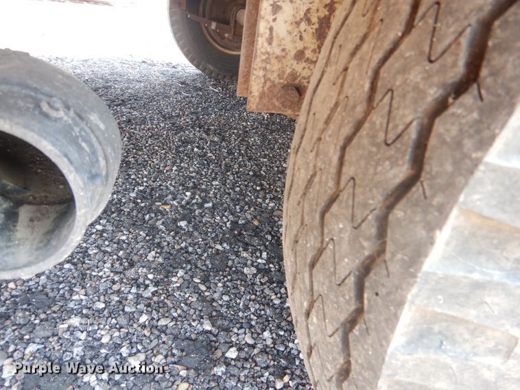 image for item HU9286 1986 Nuwa Hitchhiker  camper