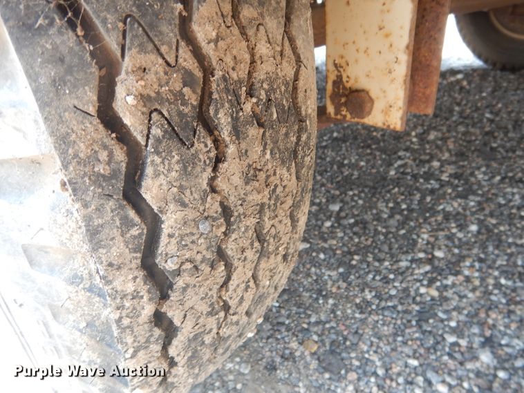 image for item HU9286 1986 Nuwa Hitchhiker  camper