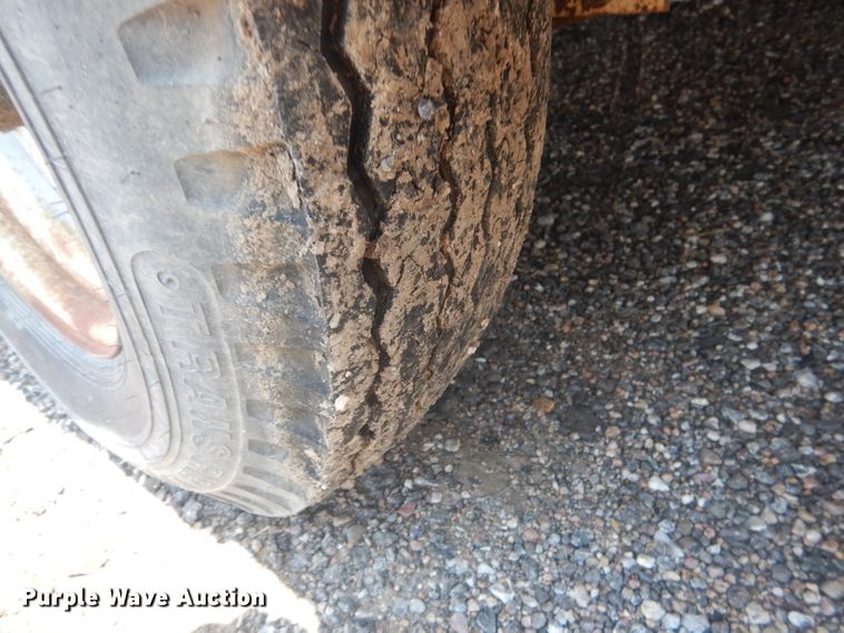 image for item HU9286 1986 Nuwa Hitchhiker  camper