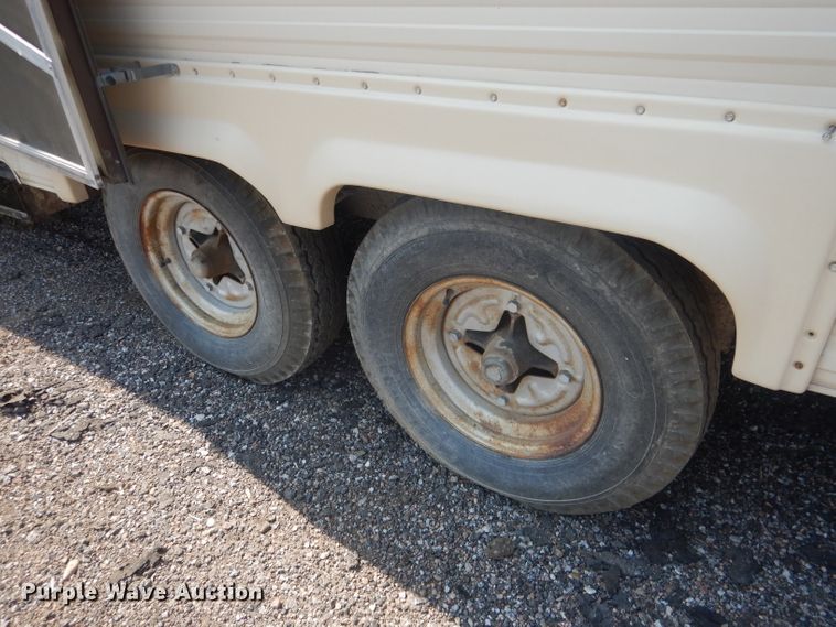 image for item HU9286 1986 Nuwa Hitchhiker  camper