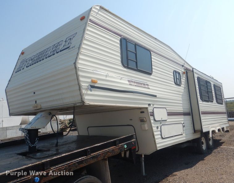 image for item HU9287 1992 Custom Campers Hitchhiker II  camper