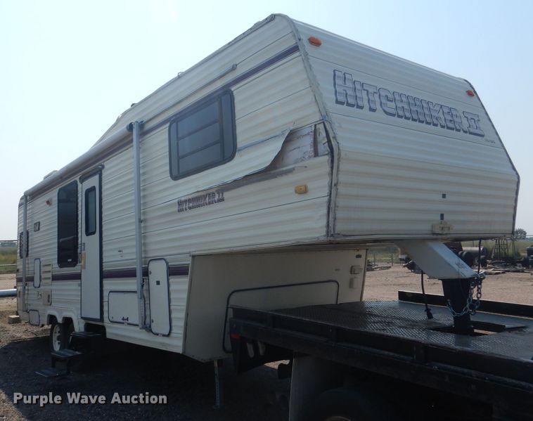 image for item HU9287 1992 Custom Campers Hitchhiker II  camper