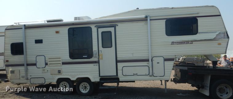 image for item HU9287 1992 Custom Campers Hitchhiker II  camper
