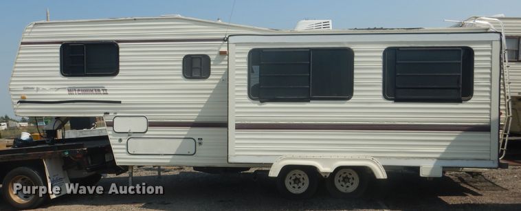 image for item HU9287 1992 Custom Campers Hitchhiker II  camper