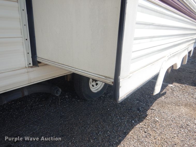 image for item HU9287 1992 Custom Campers Hitchhiker II  camper